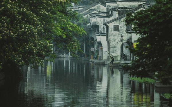 时尚的詹娜
